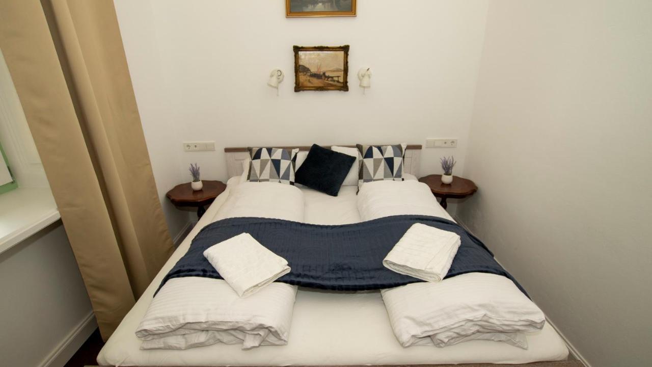 Bed and Breakfast Kira Panzio Lengyeltoti Exterior foto